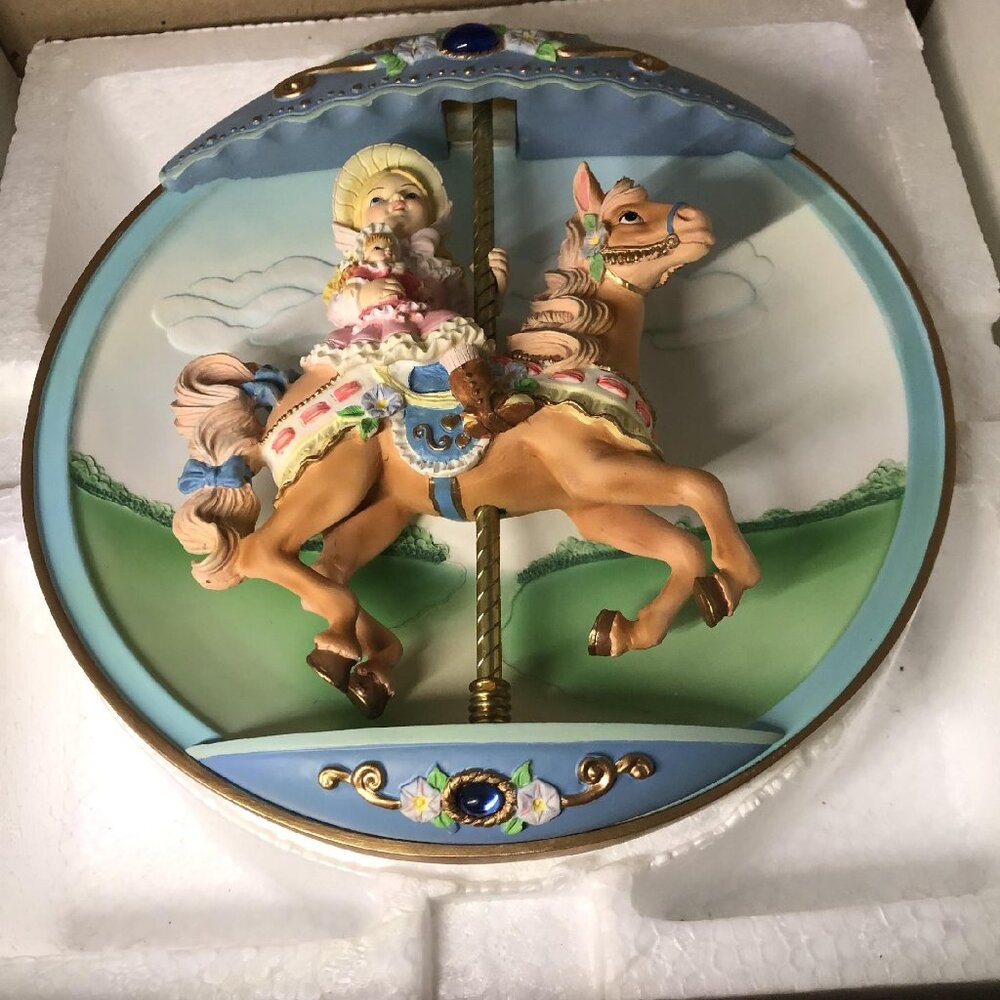 BRADFORD EXCHANGE CAROUSEL DAYDREAMS HOLD ONTO YOUR DREAMS, NEW IN BOX, RETIRED